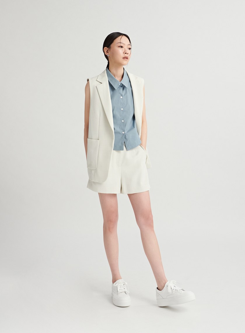 馬甲造型後活褶無袖襯衫