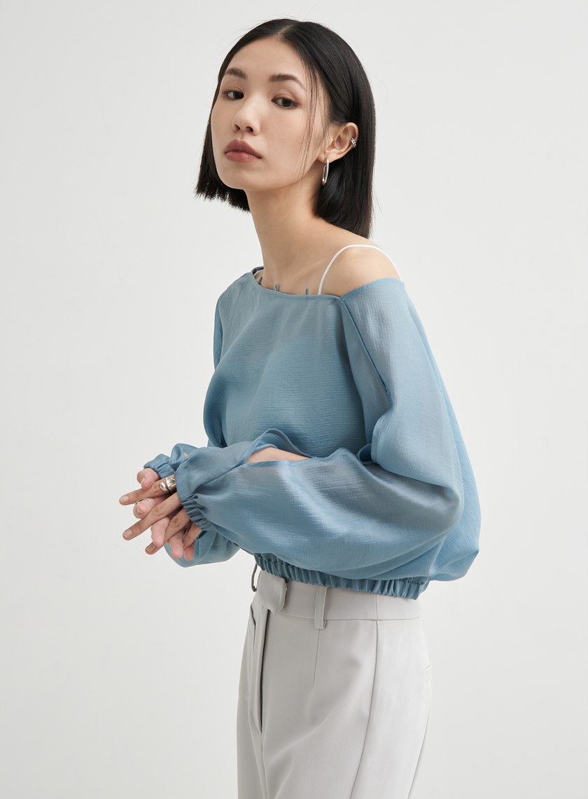 親膚簍空細節長袖上衣