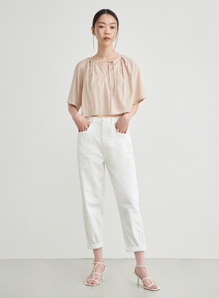 細摺肌理休閒短版上衣