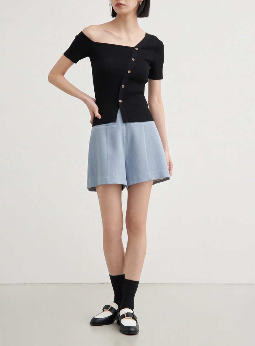 高腰修身肌理西裝短褲