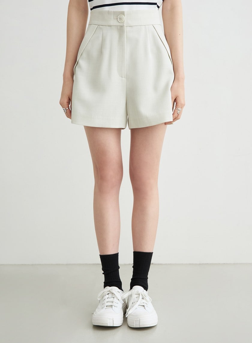 提織反摺斜袋細節短褲