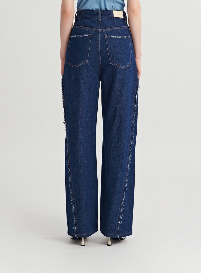 不收邊細節原色牛仔寬褲