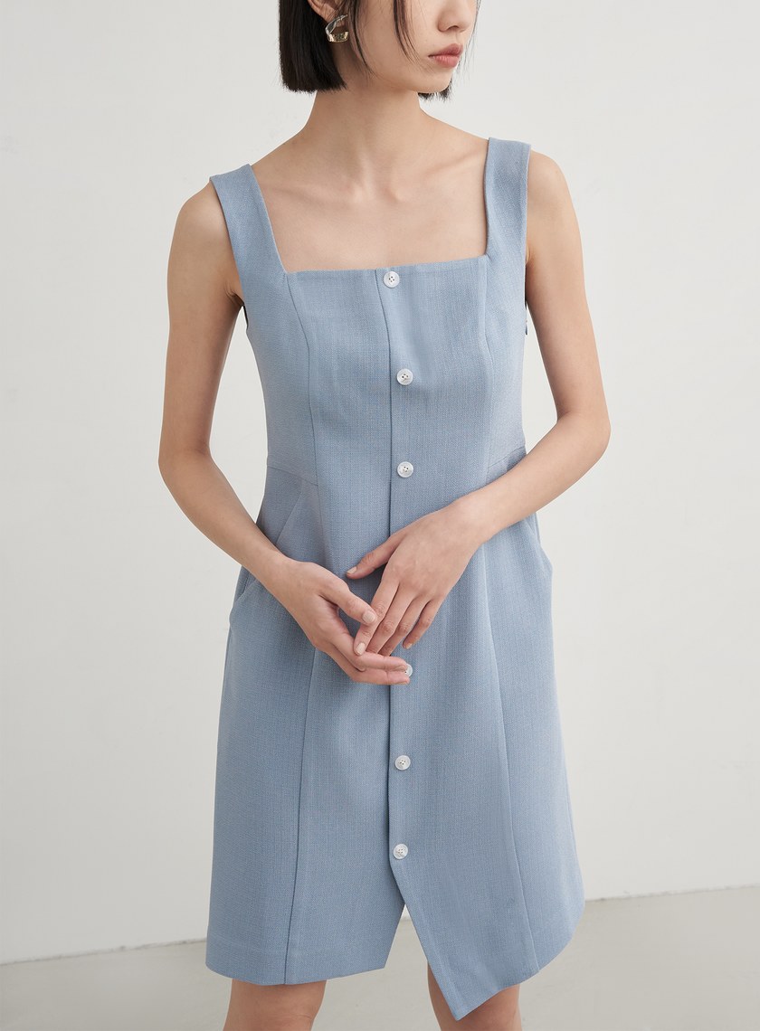 肌理排釦無袖平口洋裝