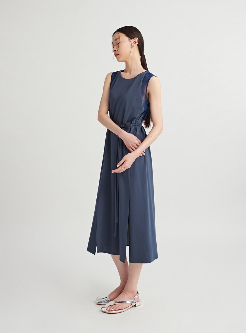 優雅透紗美背開衩 BRA 洋裝