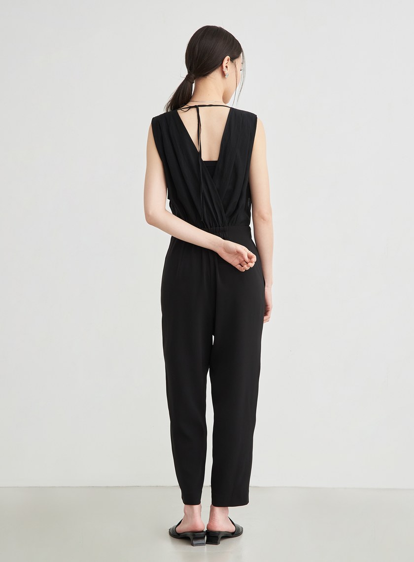 俐落異材質拼接連身褲