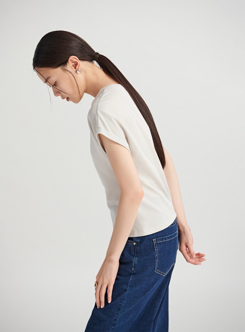 光影線條印花反摺袖上衣