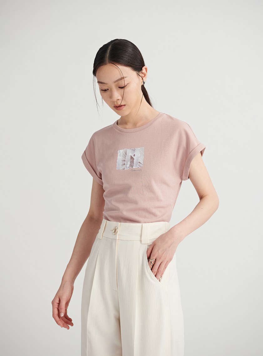 光影線條印花反摺袖上衣