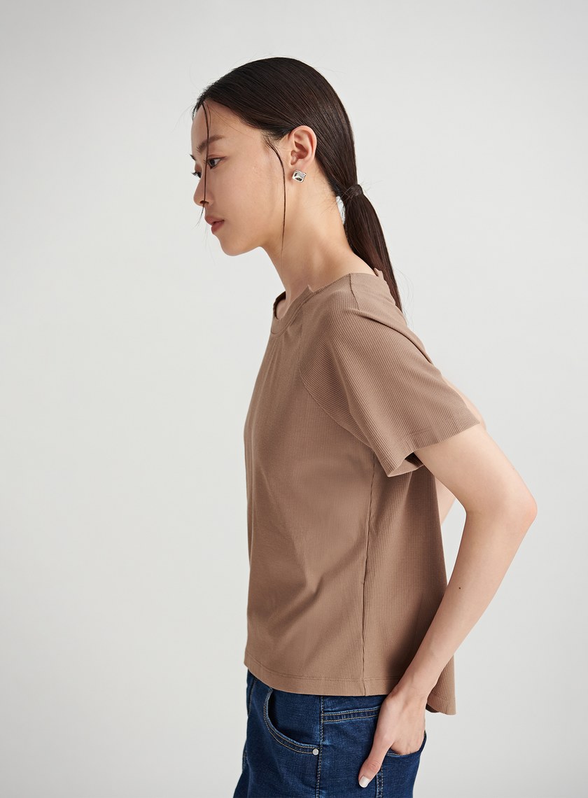 解構圓領短袖上衣