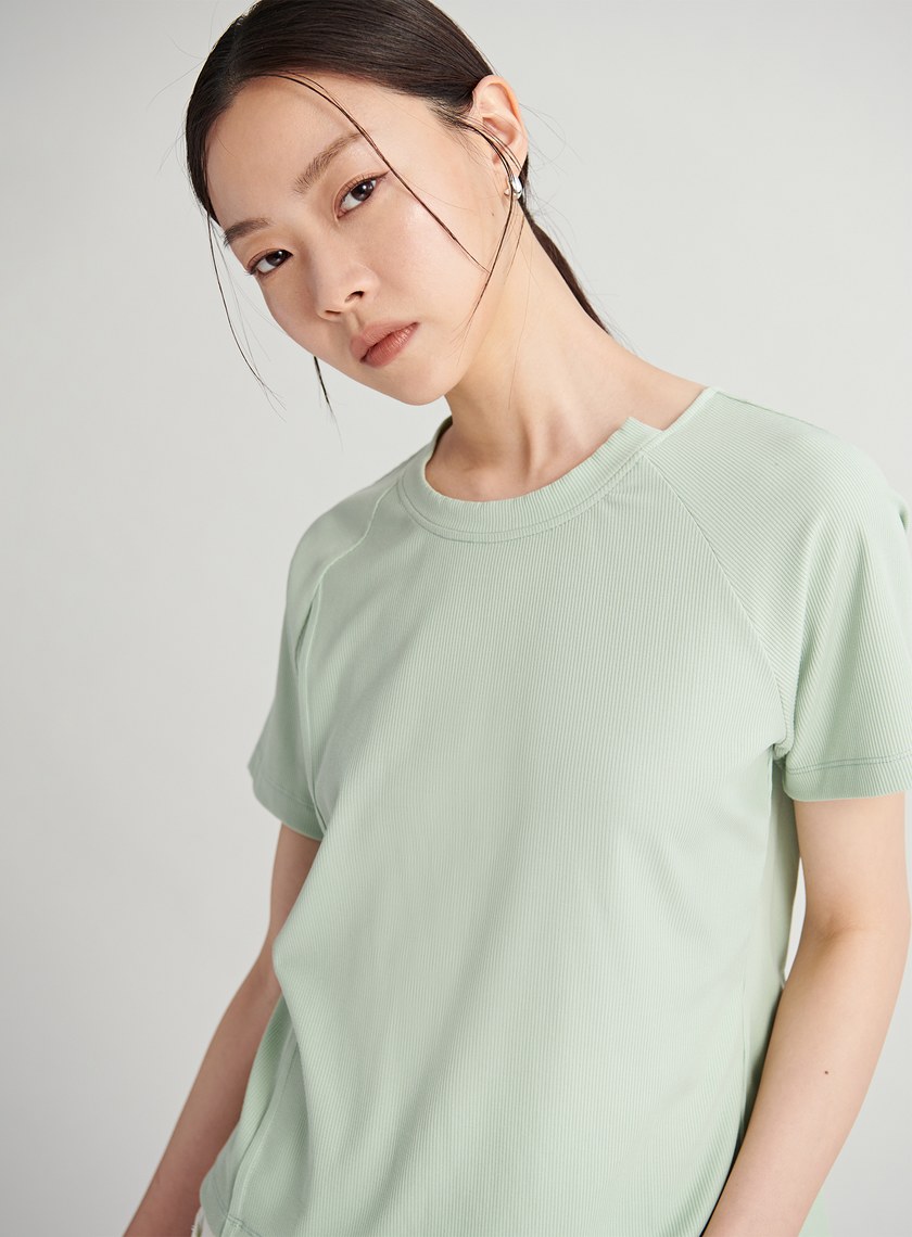 解構圓領短袖上衣