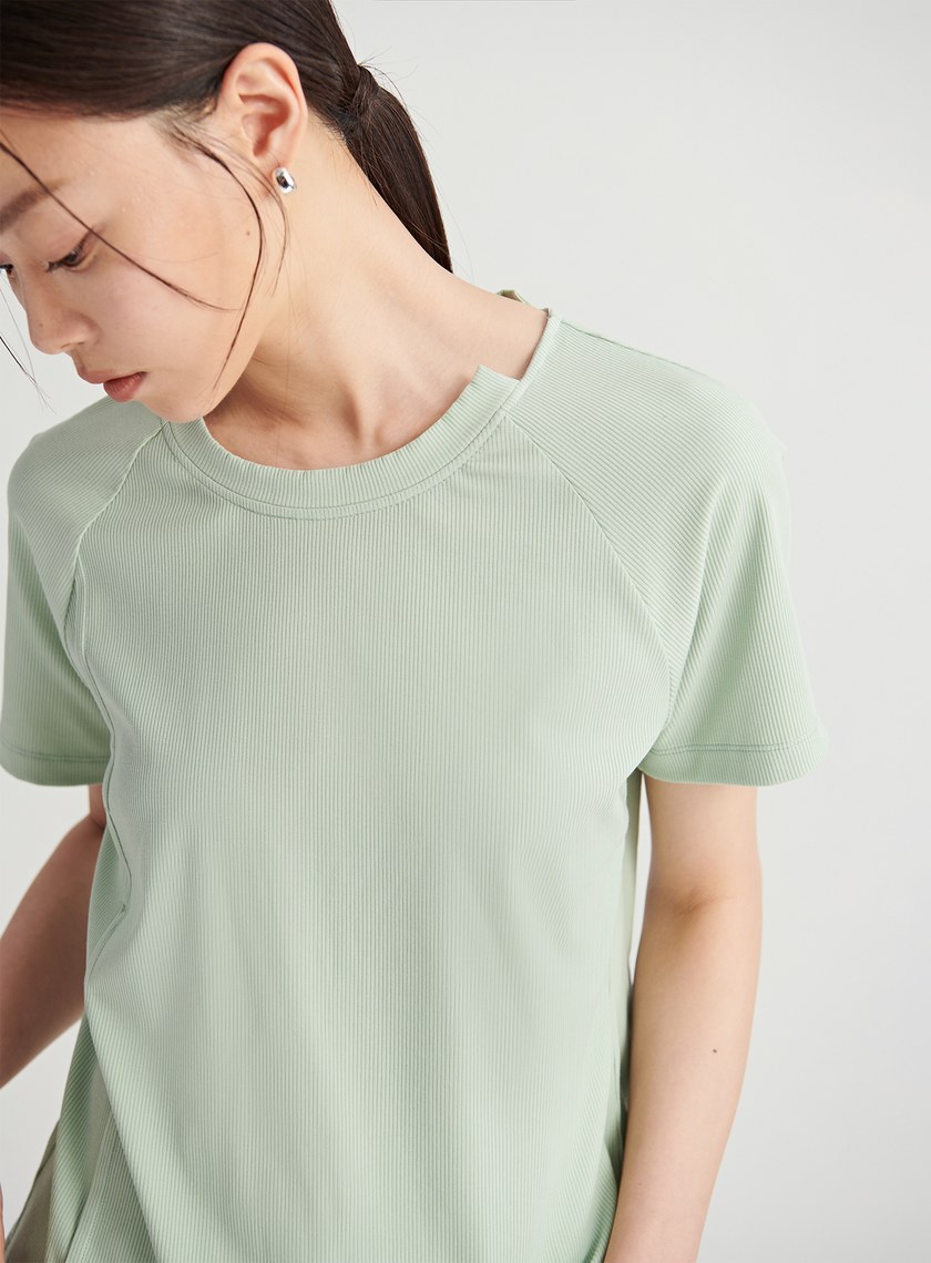 解構圓領短袖上衣