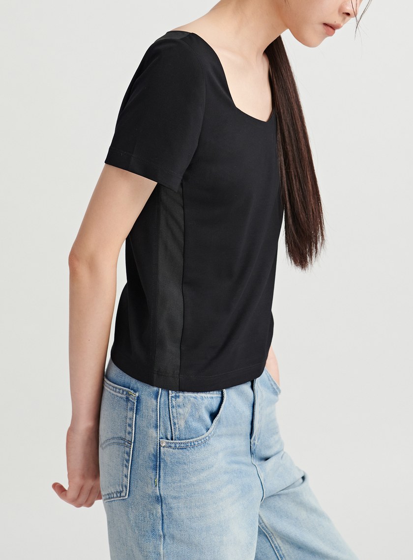 簡約透膚拼接方領短袖上衣