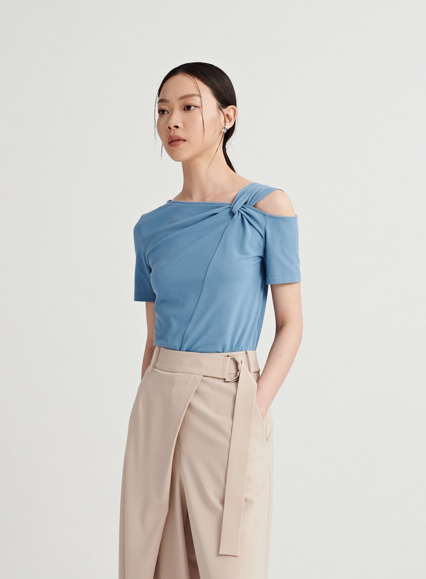 斜領扭轉彈性短袖上衣