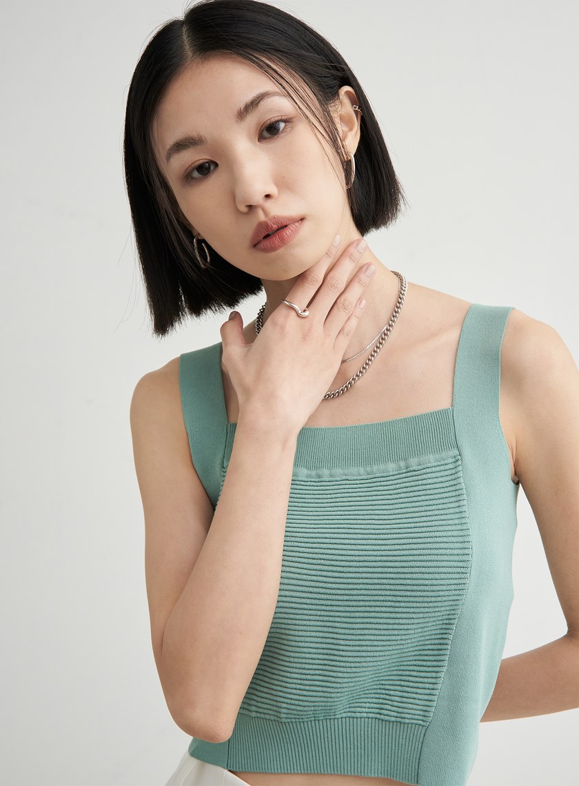 寬肩帶平口針織背心