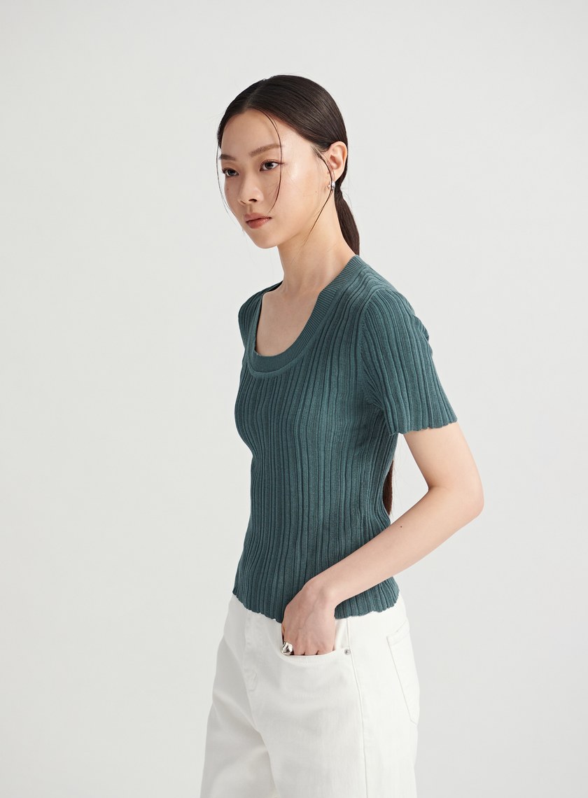 U領坑條針織短袖上衣