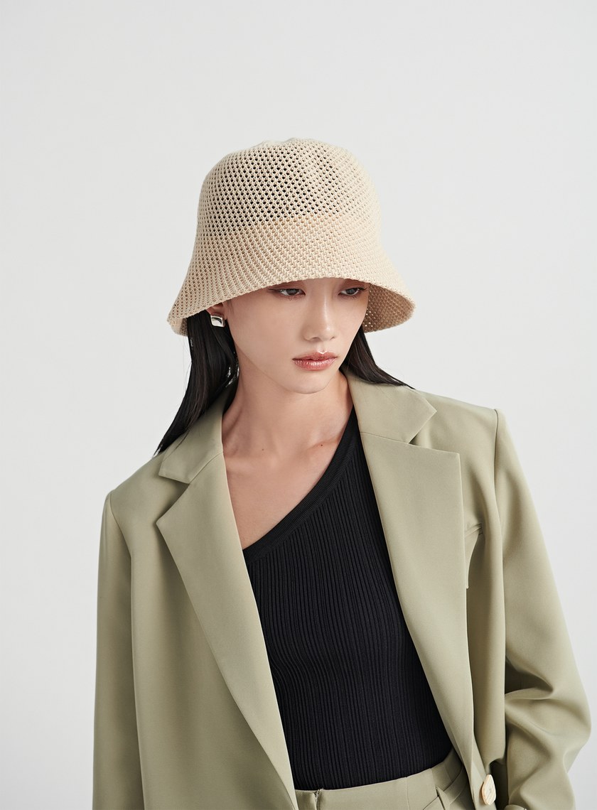 簍空編織鐘型帽