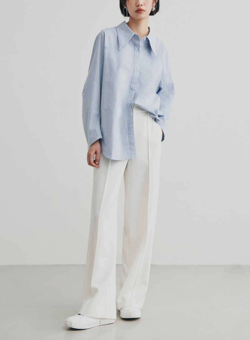 尖領簍空細節廓型襯衫