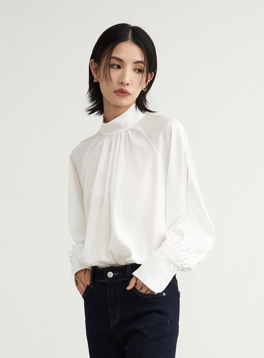 優雅半高領抽皺泡袖襯衫