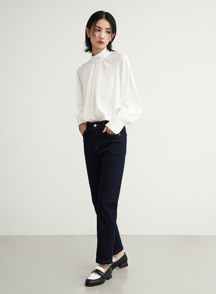 優雅半高領抽皺泡袖襯衫