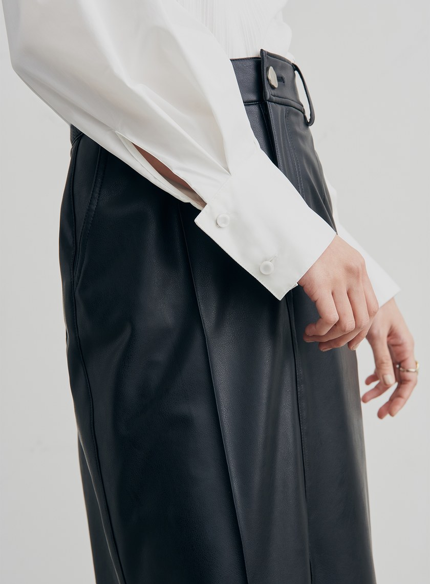 不對稱領坑條襯衫上衣