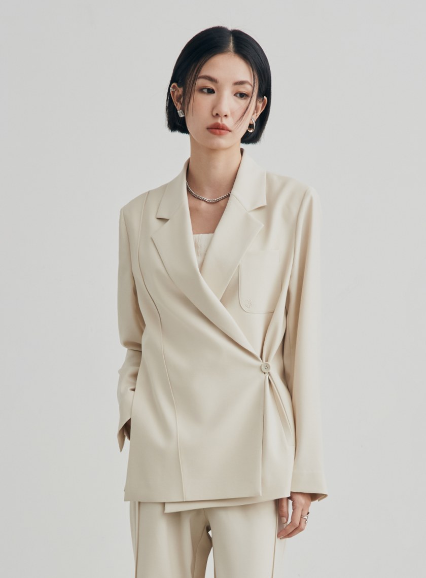 細節直筒擁抱刺繡西裝寬褲