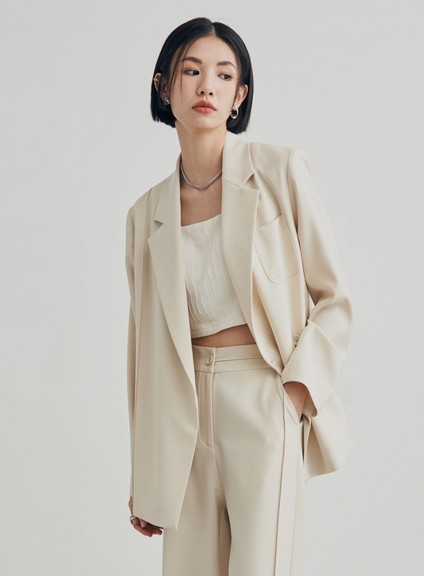 細節直筒擁抱刺繡西裝寬褲