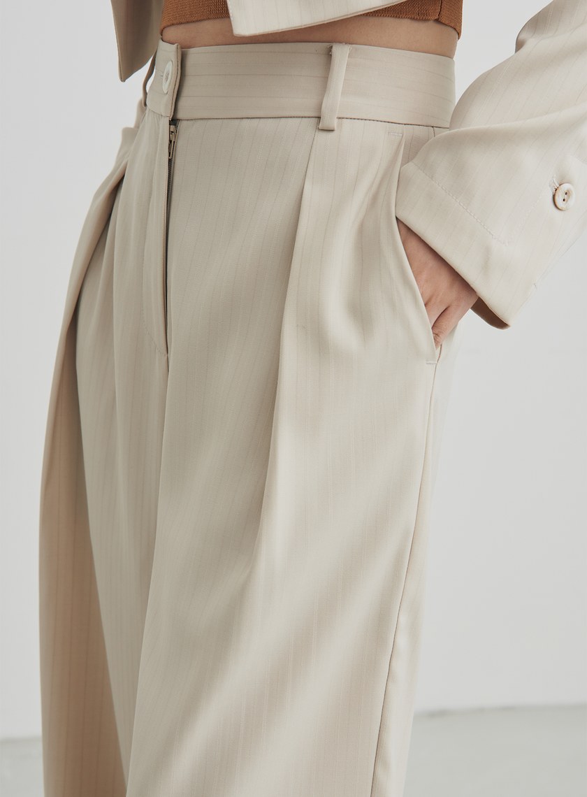 低調條紋打摺西裝寬褲