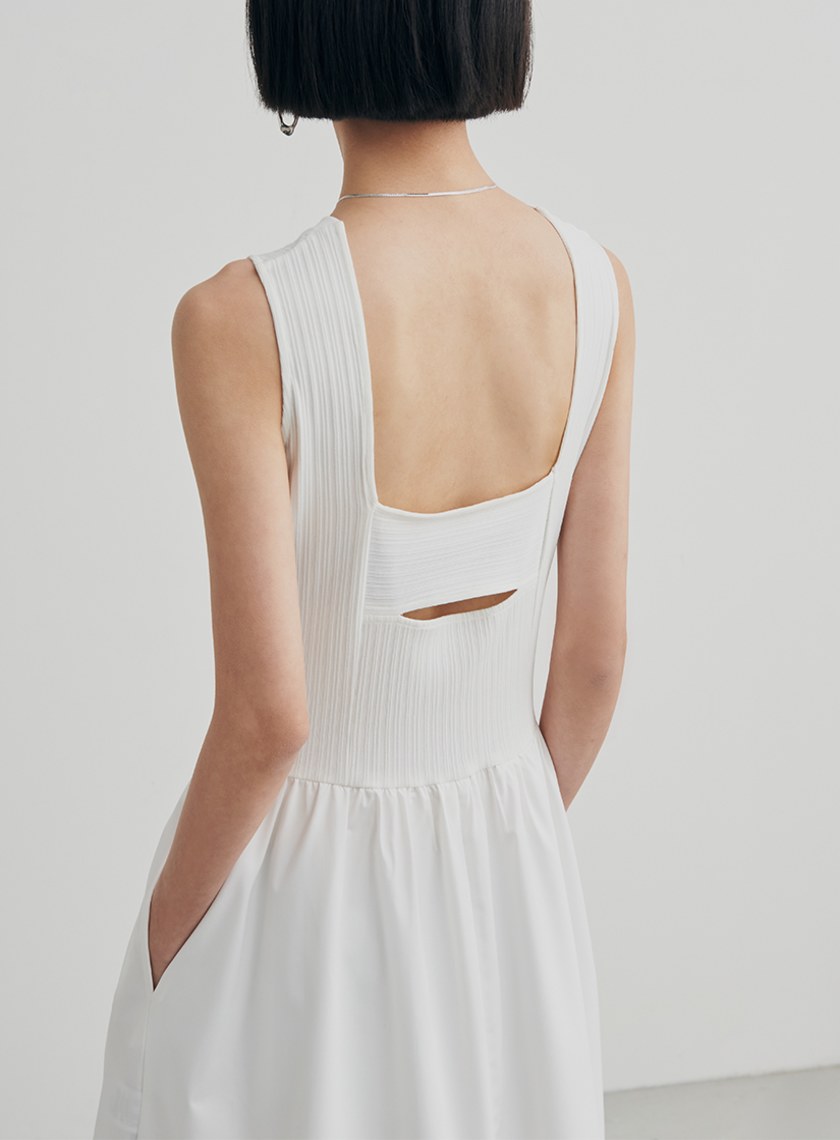 異材質坑條背心洋裝