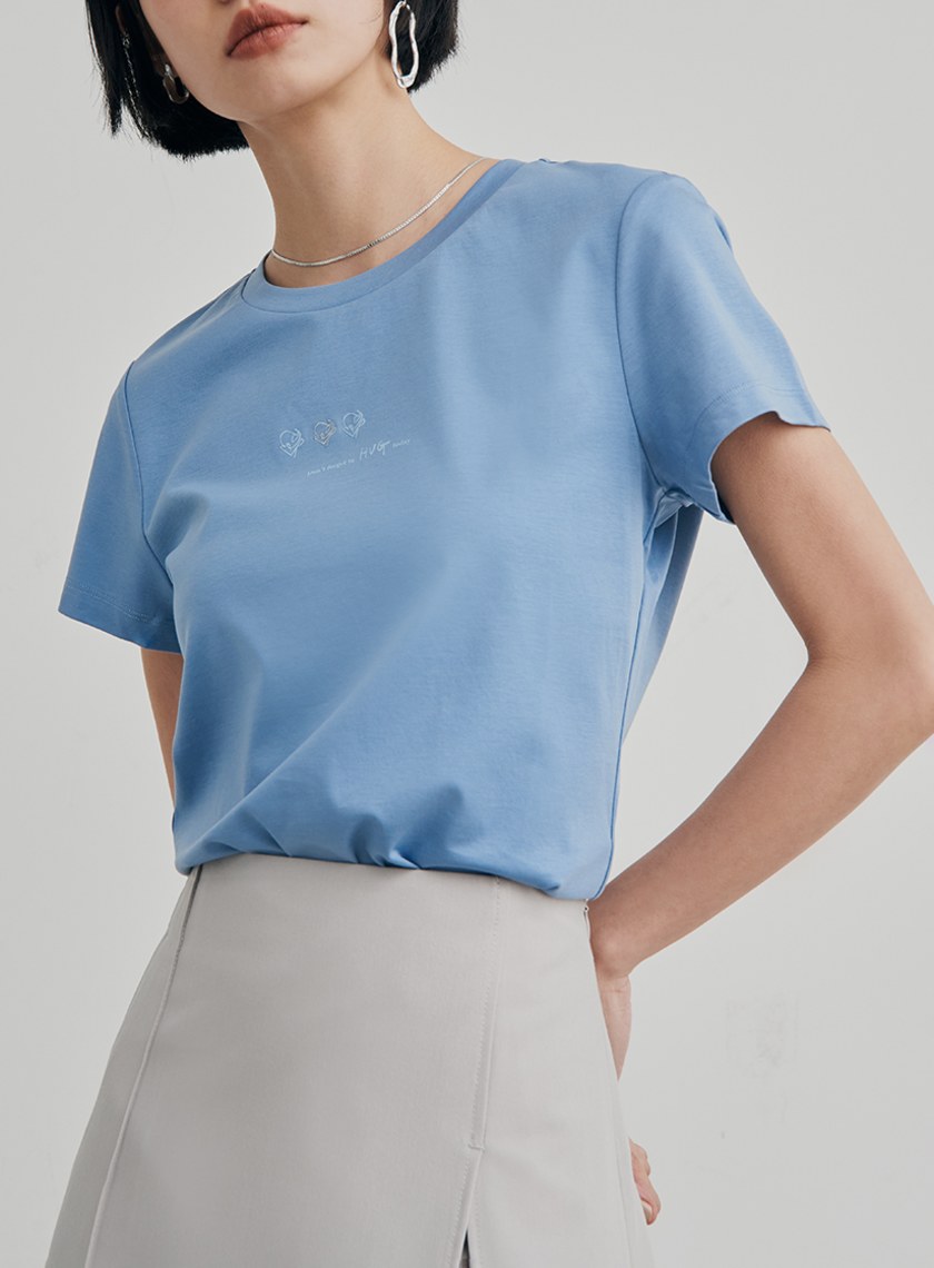 擁抱刺繡印花短袖上衣