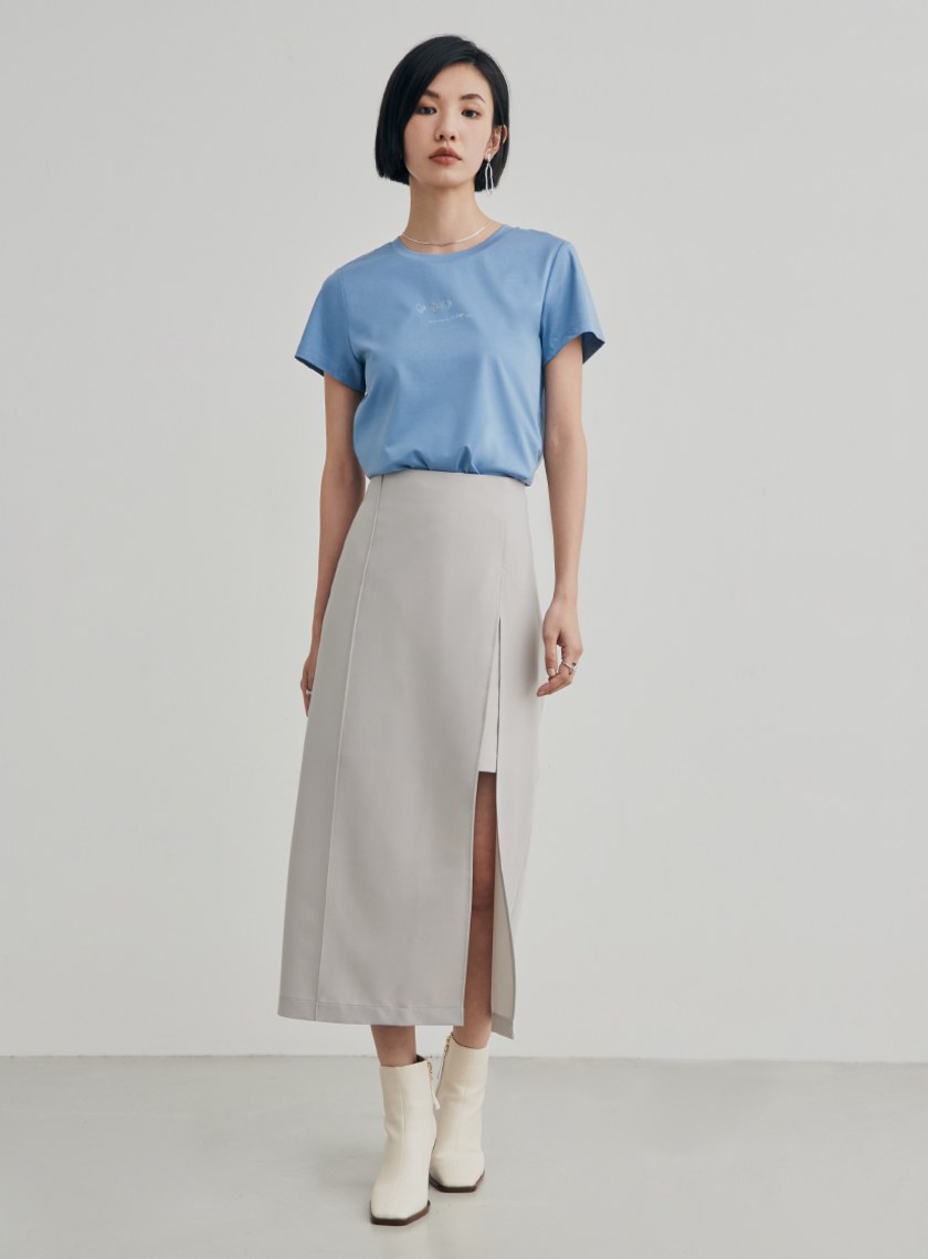 擁抱刺繡印花短袖上衣