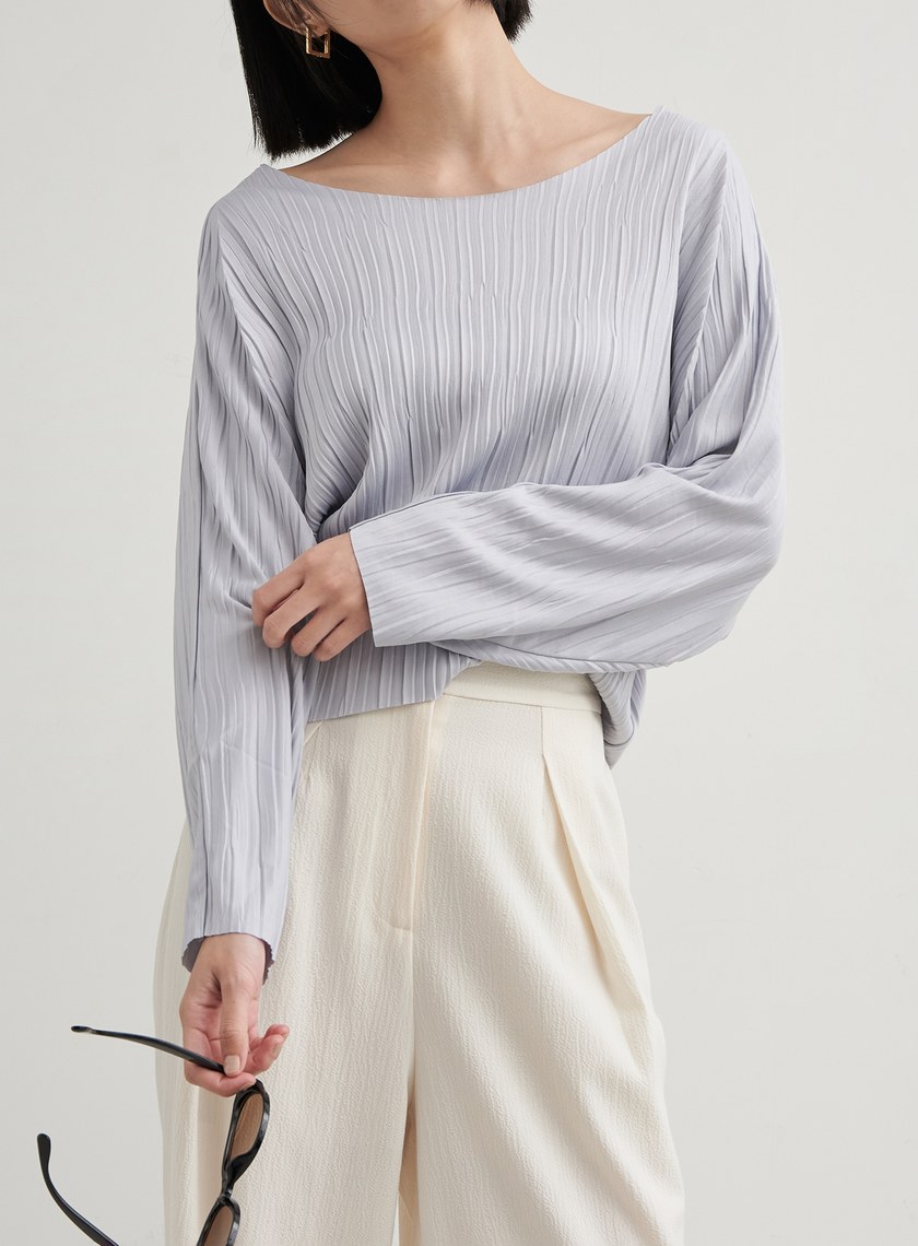 圓領壓褶休閒長袖上衣