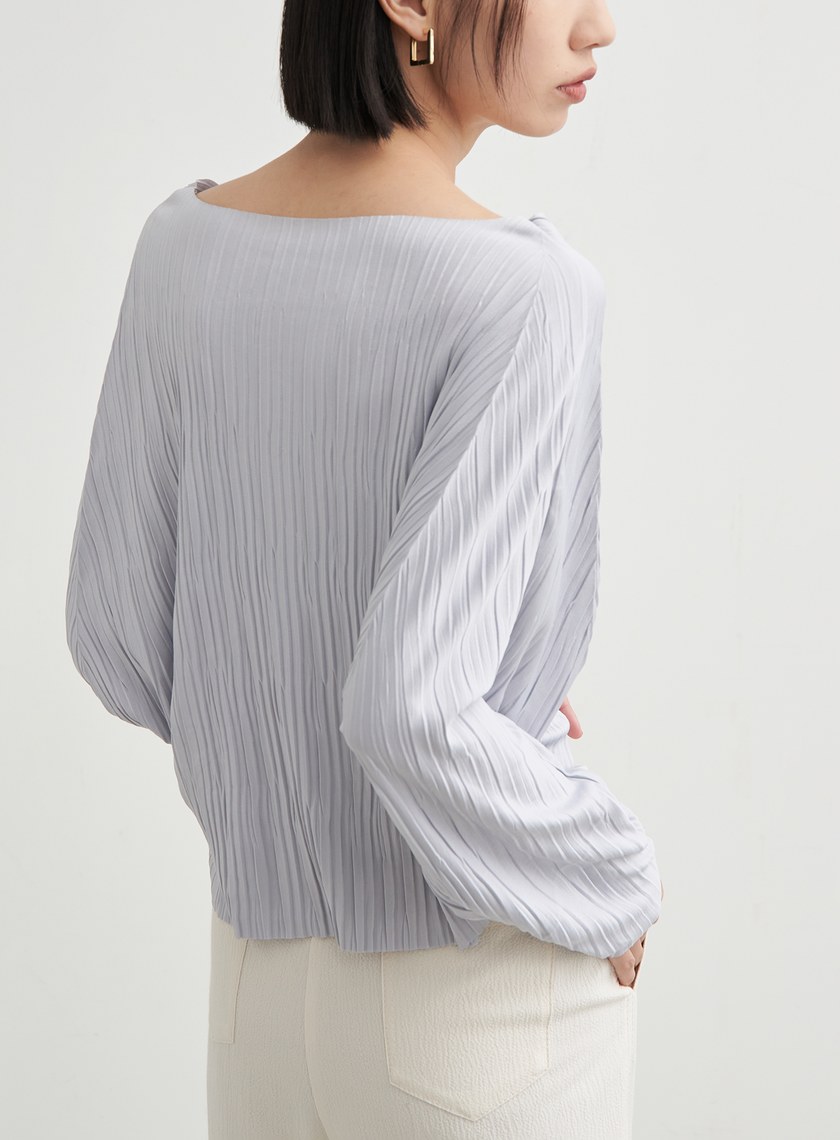 圓領壓褶休閒長袖上衣