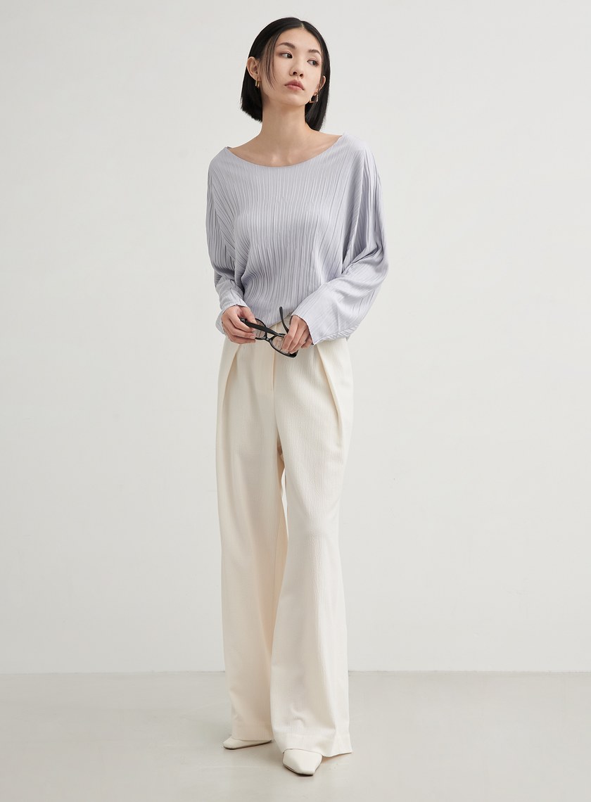 圓領壓褶休閒長袖上衣