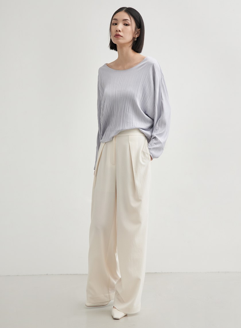 圓領壓褶休閒長袖上衣