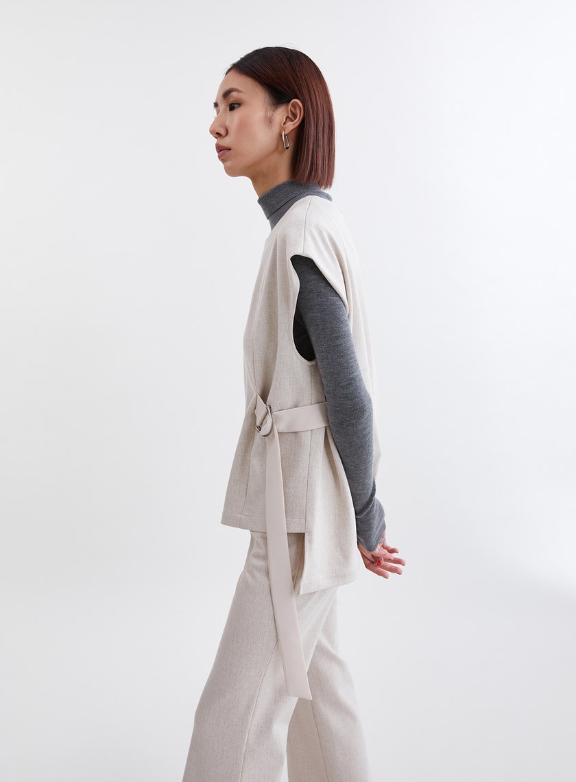 俐落造型腰帶寬肩針織背心