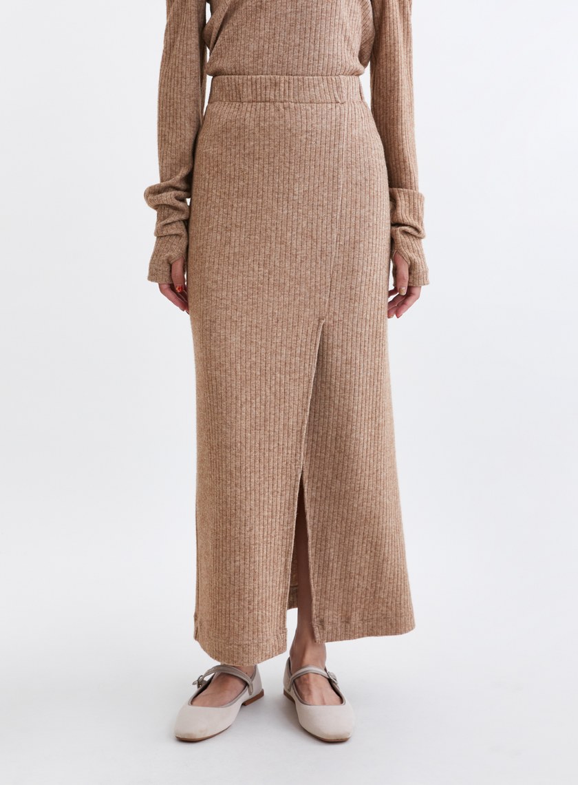 溫柔慵懶直筒開衩針織長裙