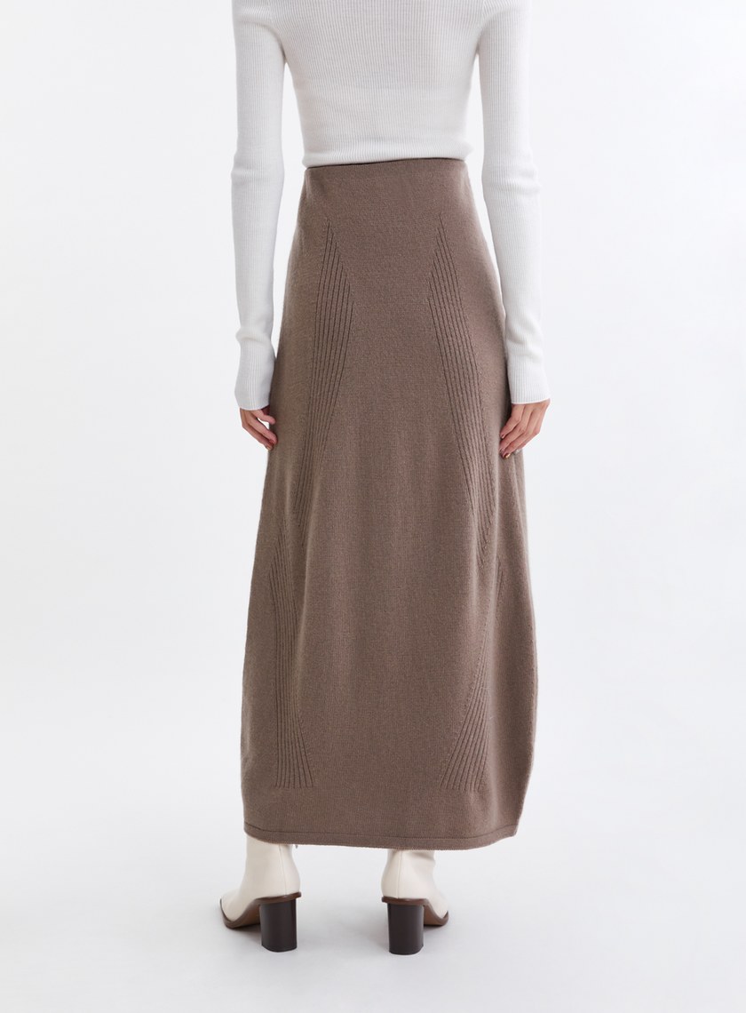 氣質V型提花繭型針織長裙