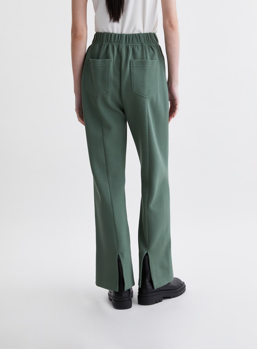 時髦休閒微喇叭長褲