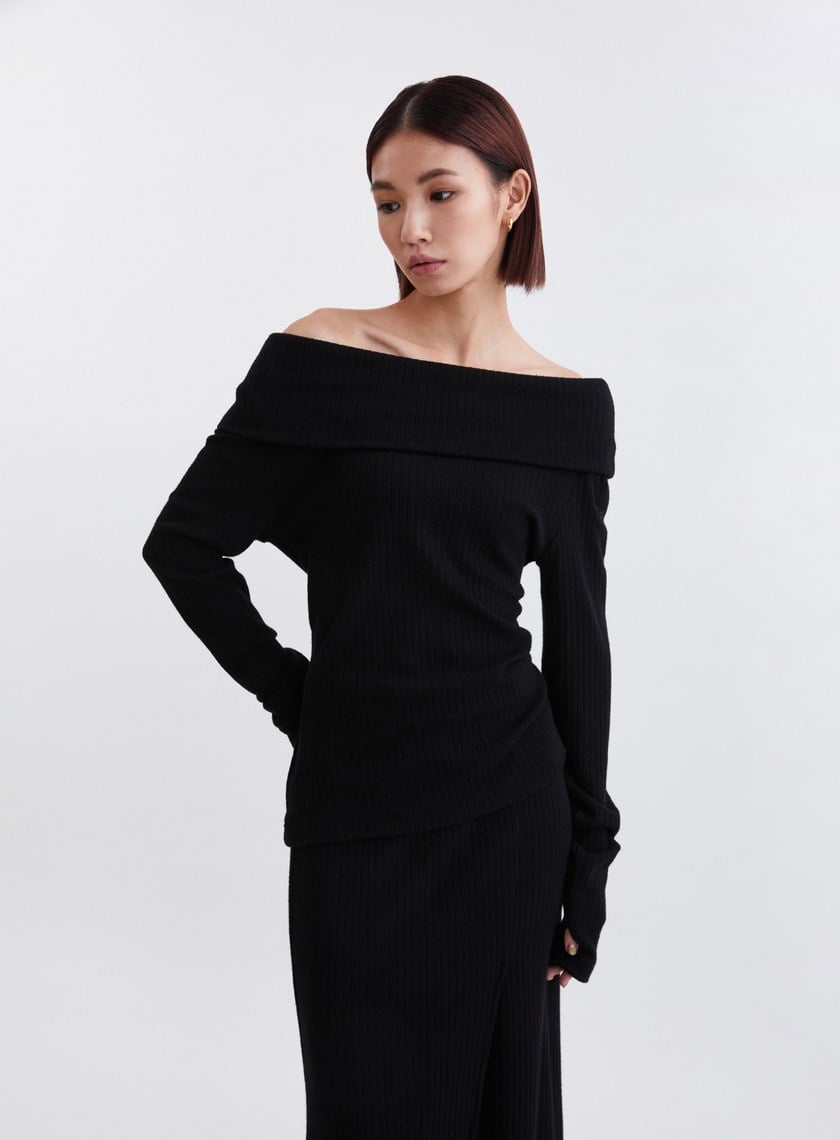 溫柔慵懶一字翻領針織上衣