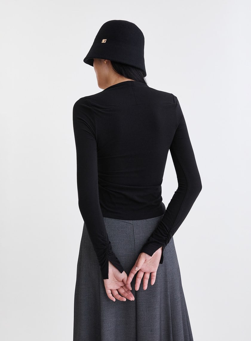 氣質披肩領型針織上衣