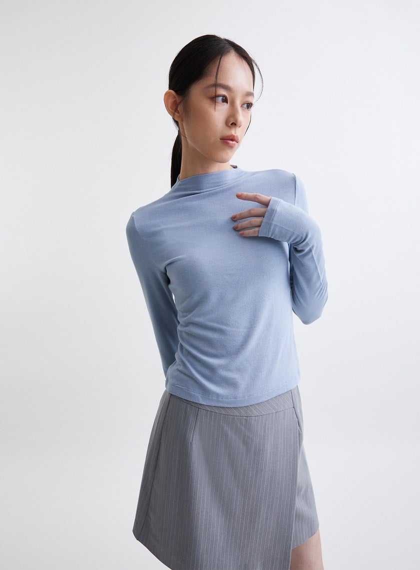 親膚小立領指洞針織上衣