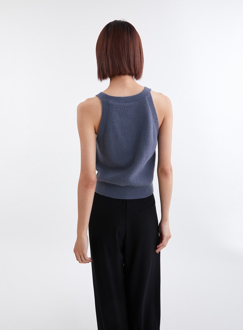 蓬鬆雲朵毛絨削肩針織背心