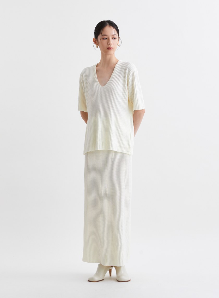 溫柔簡約V領緹花針織上衣