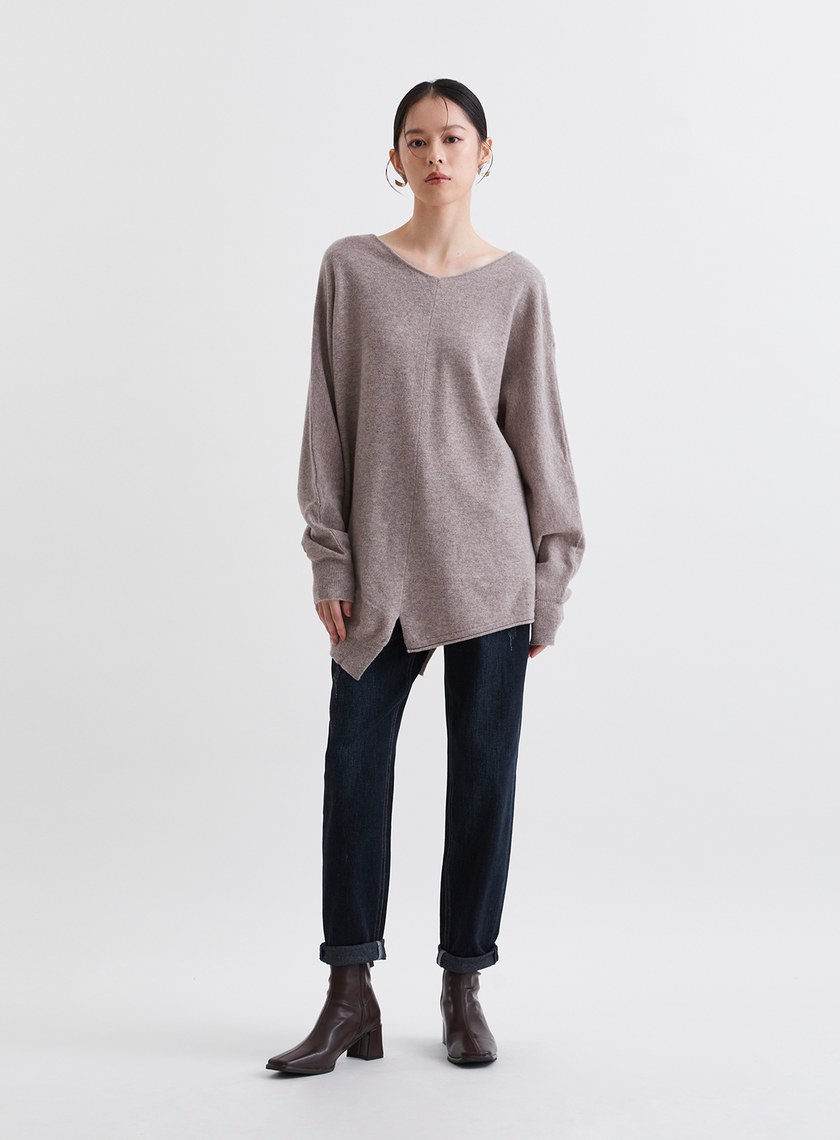 羊毛V領不規則下擺針織上衣