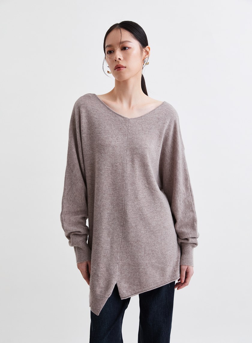 羊毛V領不規則下擺針織上衣