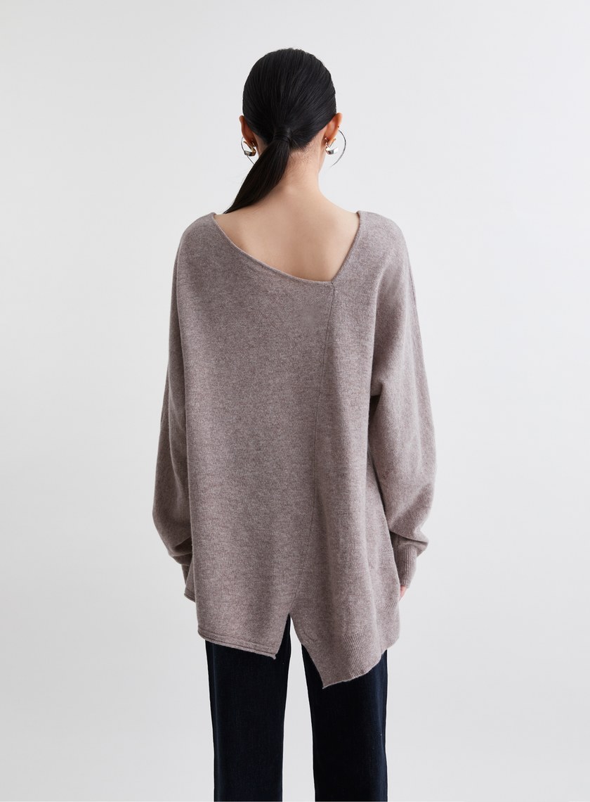 羊毛V領不規則下擺針織上衣