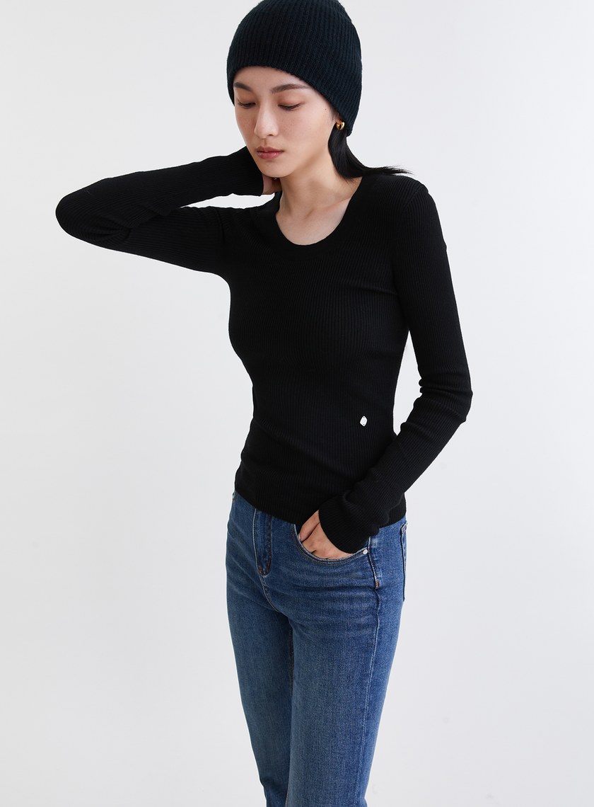 高質感親膚無縫U領針織上衣