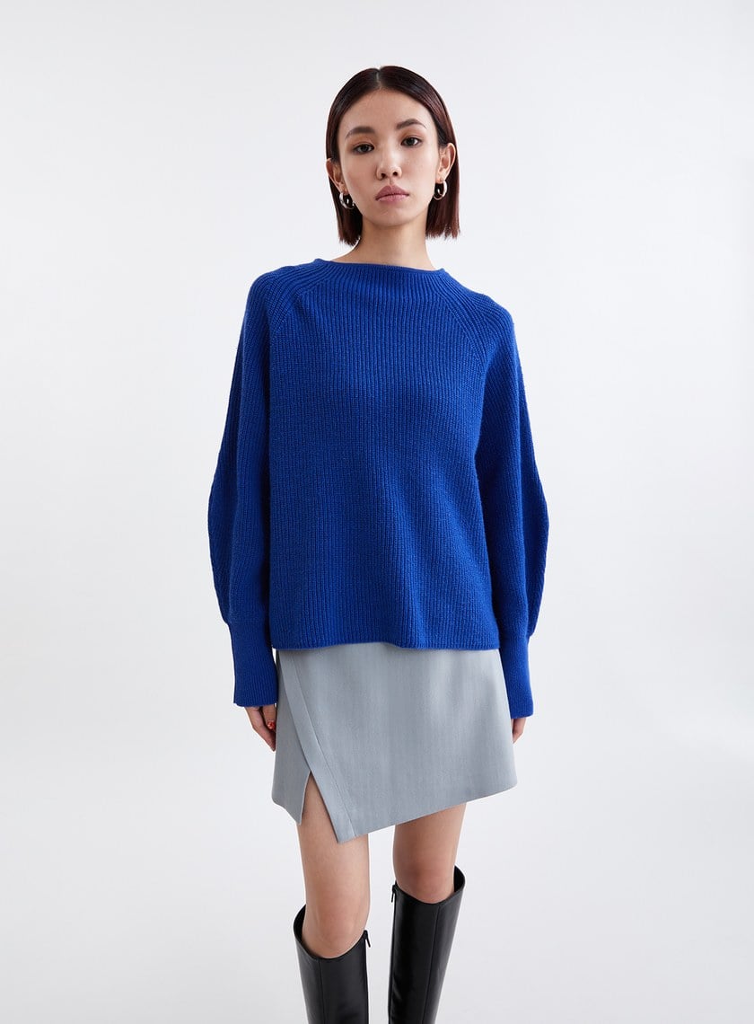 簡約直領寬鬆針織上衣