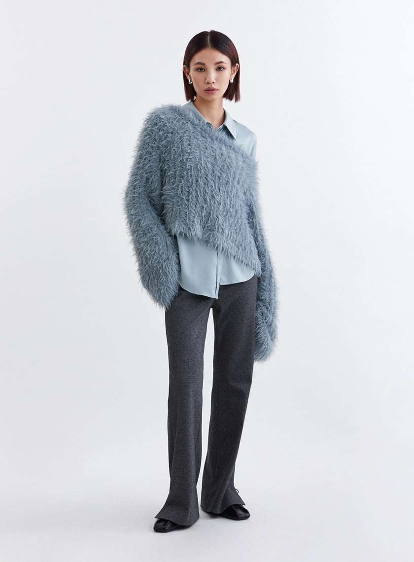 柔軟毛毛網洞長袖上衣