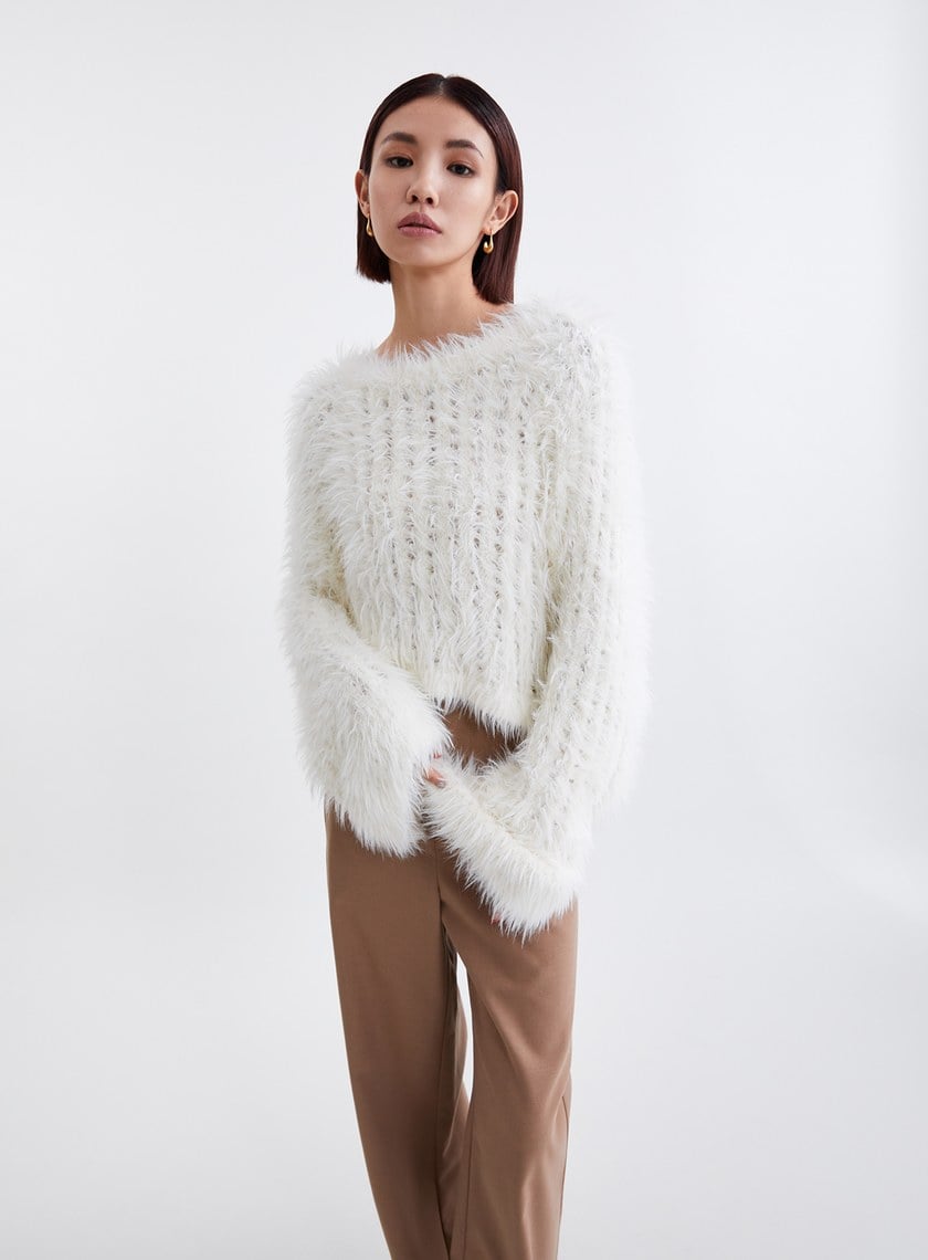 柔軟毛毛網洞長袖上衣