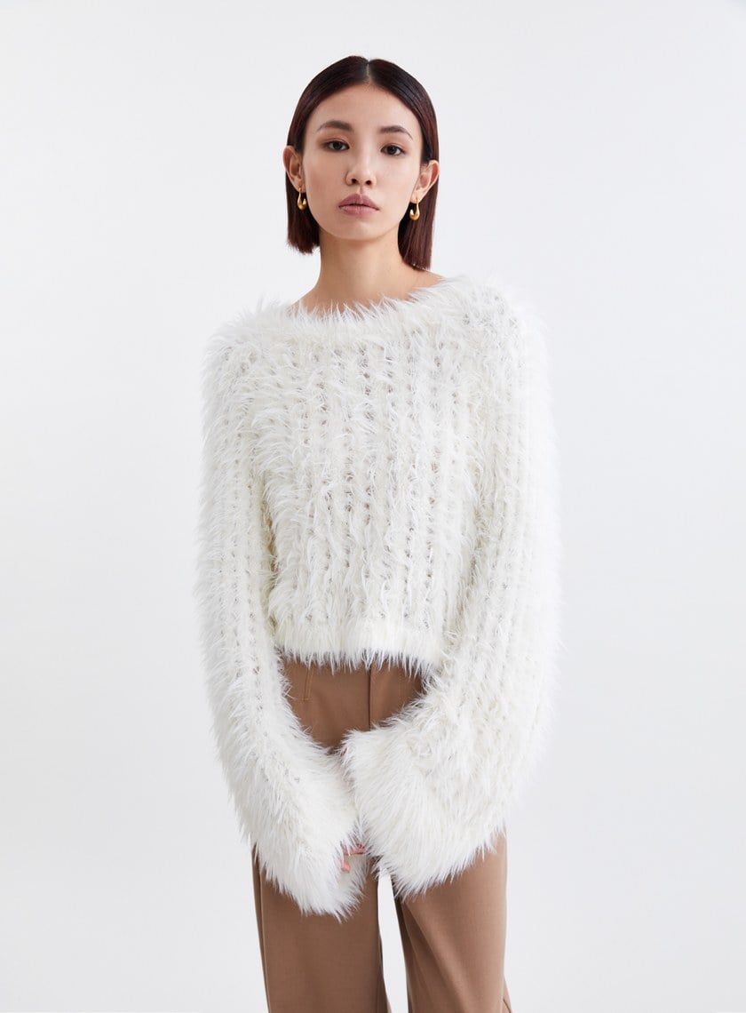 柔軟毛毛網洞長袖上衣